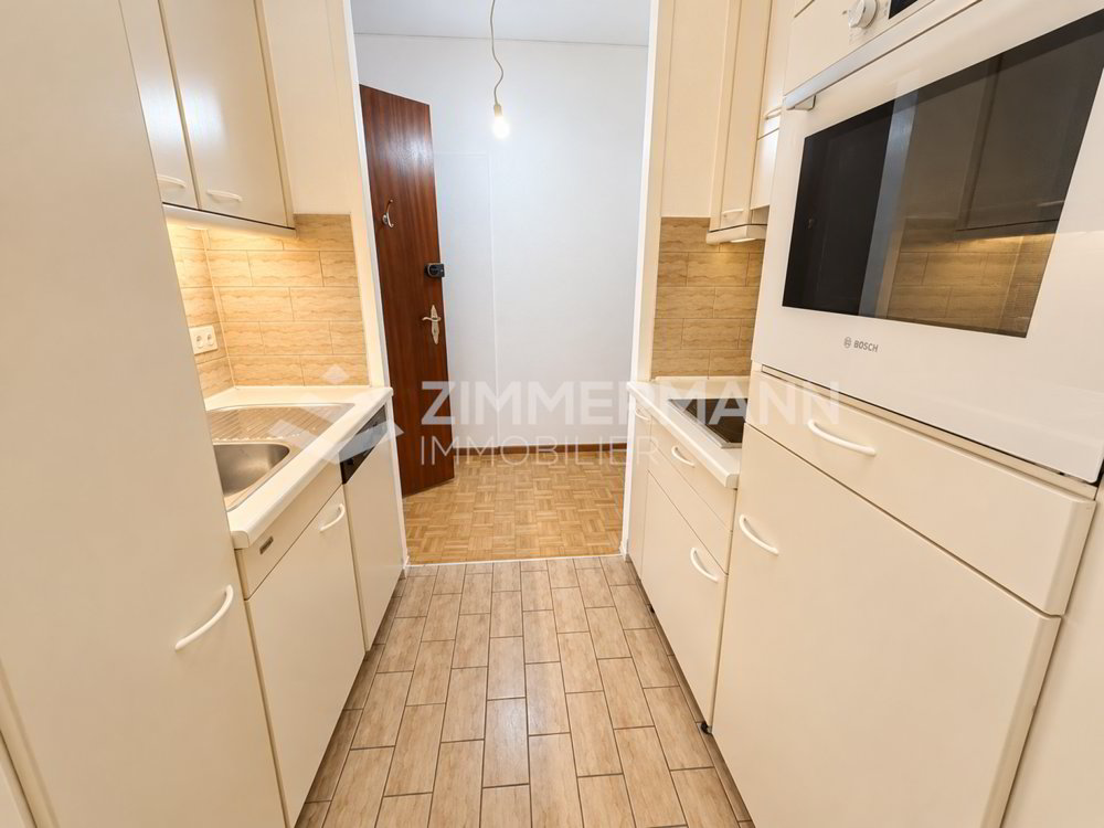 2 rooms Apartment to buy in Geneva - image 1/4