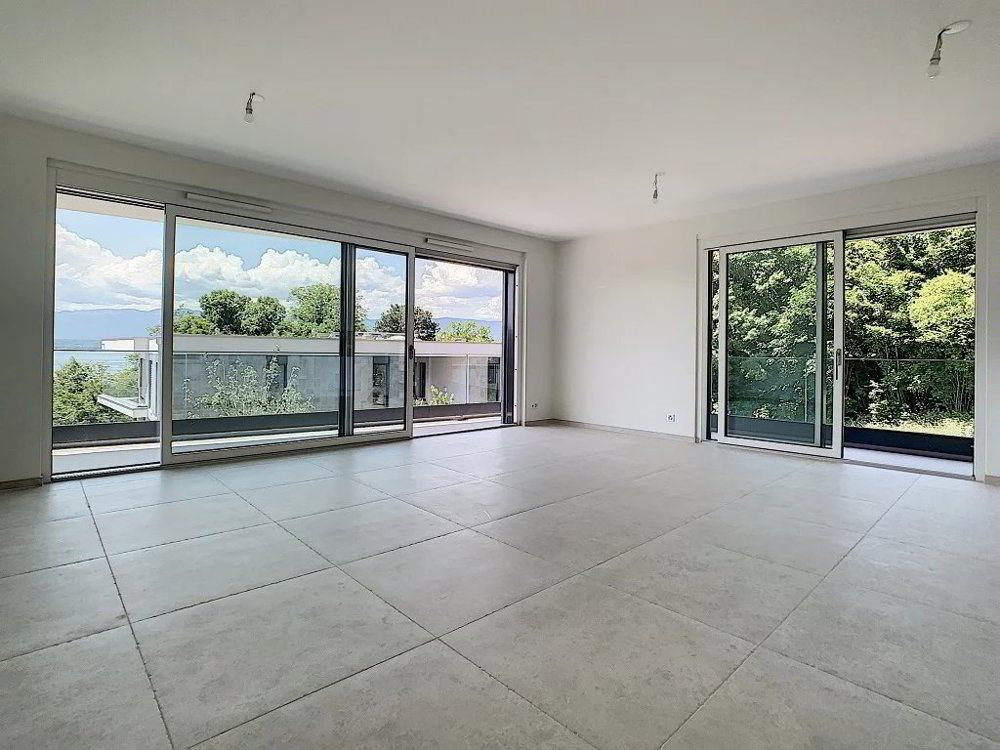 4 rooms Apartment for rent in Hermance - image 1/10