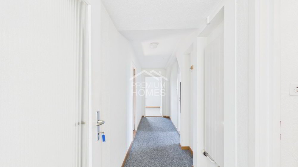 7 rooms House to buy in Wislikofen - image 1/13