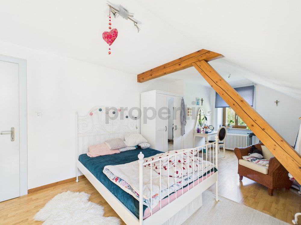 Immeuble de rendement avec 2 appartements, atelier et grand terrain à Noiraigue - Ansicht 4