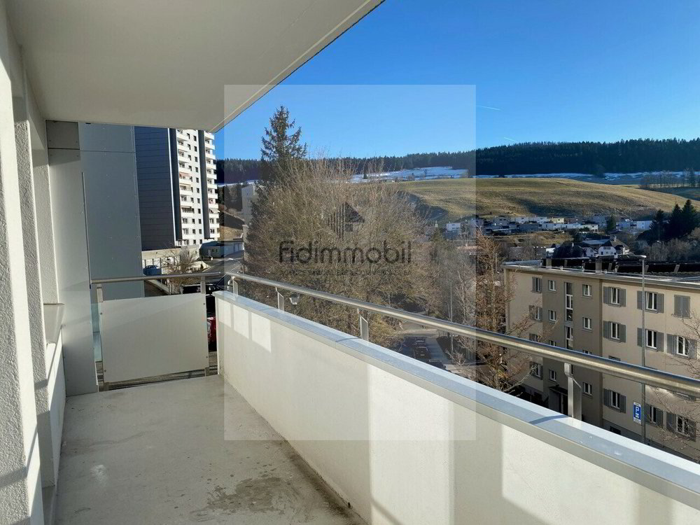 3 rooms Apartment for rent in Le Locle - image 1/9
