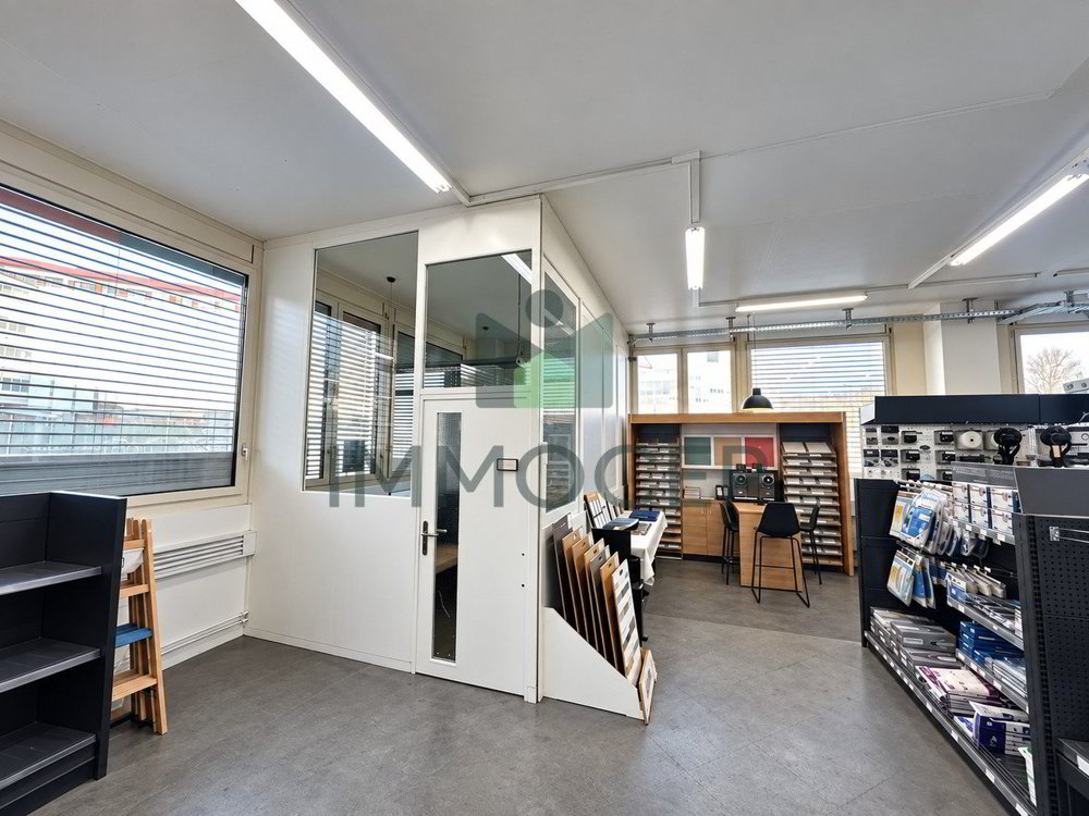 Exclusivité PAV - Arcade de 430 m² avec dépôt et quai de chargement - Ansicht 4