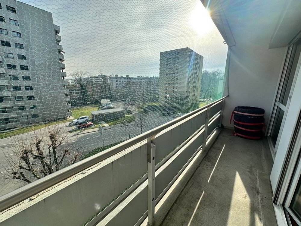 2 rooms Apartment for rent in Chavannes-près-Renens - image 1/8