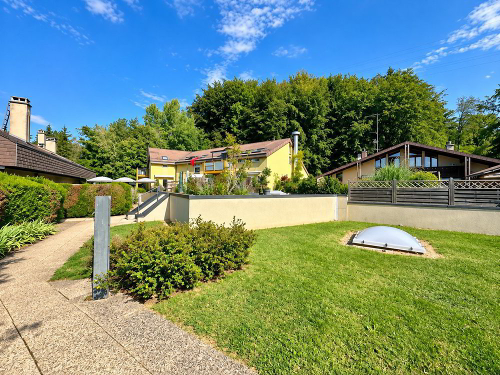 Pour investisseurs – Lot de 4 appartements, une surface commerciale en PPE et 10 parkings - Ansicht 4