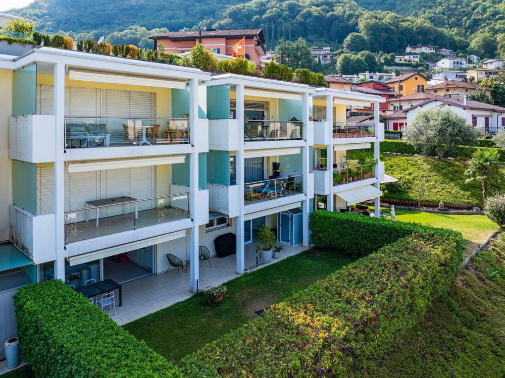 2 rooms Apartment to buy in Pazzallo - image 1/8