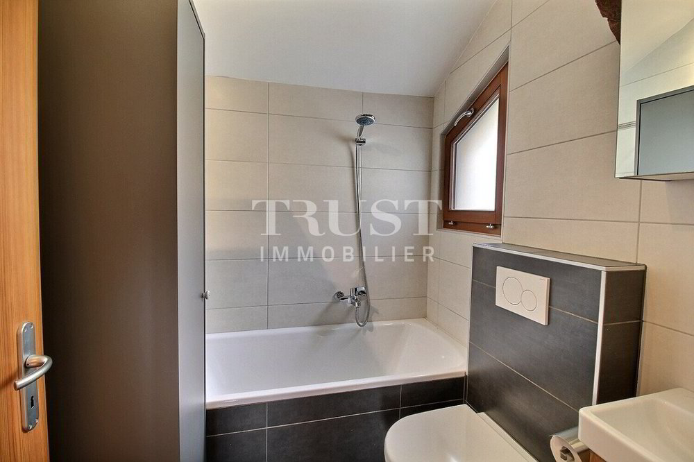 9 rooms House to buy in Luc (Ayent) - image 1/13