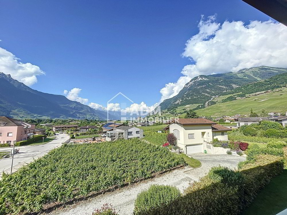 4 rooms Apartment for rent in Leytron - image 1/8