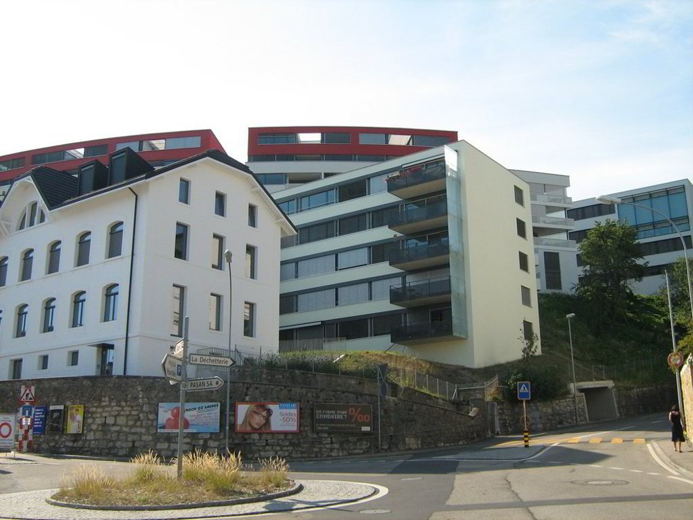 null rooms Car park, garage for rent in Neuchâtel - image 1/2