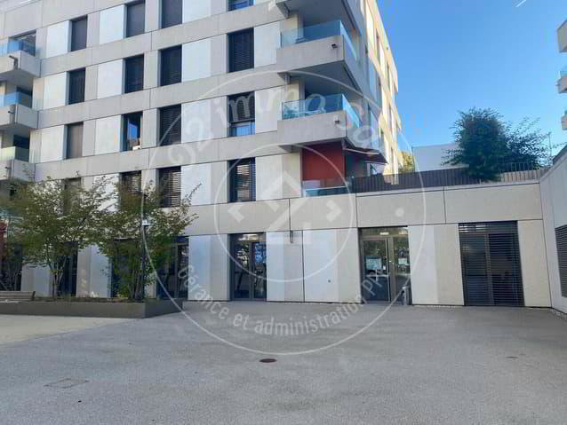 null rooms Office & Commercial for rent in Romont FR - image 1/11
