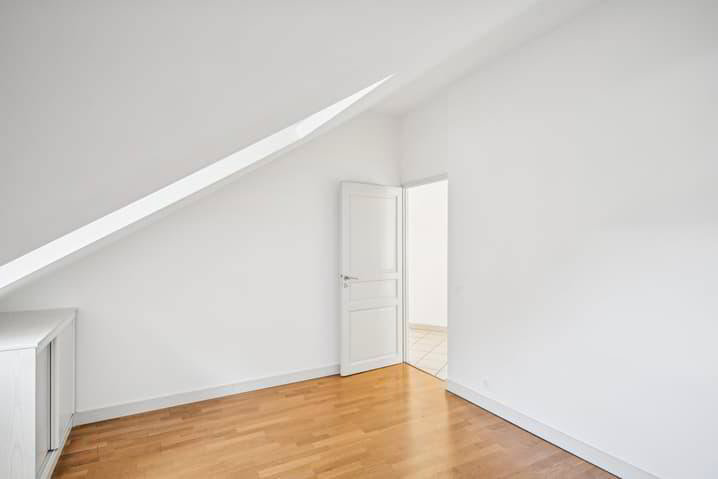 3 rooms Apartment for rent in Les Acacias - image 1/10