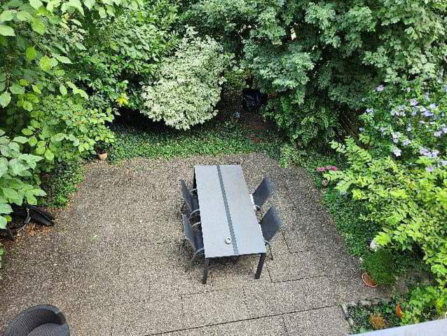 10 rooms Office & Commercial to buy in Biel/Bienne - image 1/9