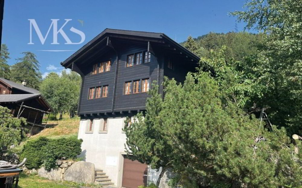 6 rooms House to buy in Ernen - image 1/1