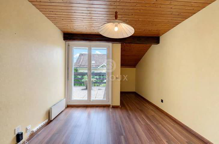 4.5 rooms House to buy in Echandens - image 1/10