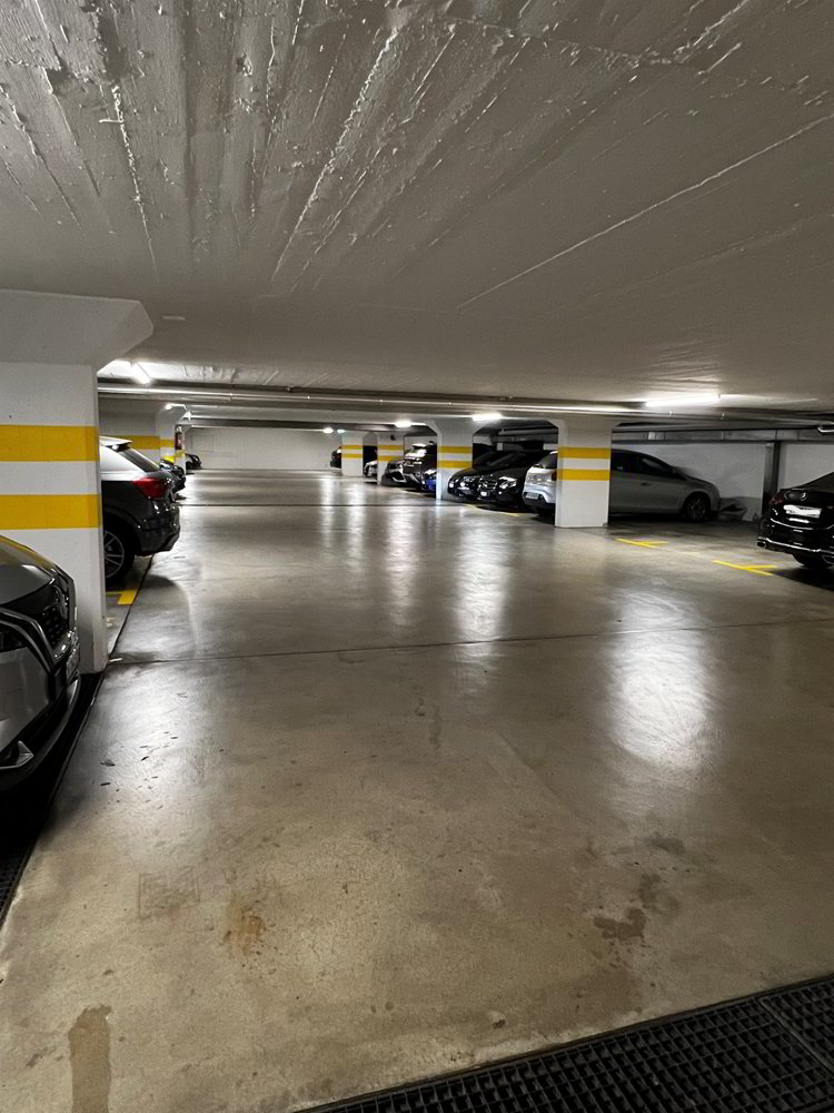 null rooms Car park, garage for rent in Zürich - image 1/1