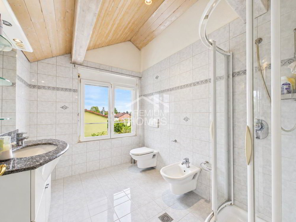 7 rooms House to buy in Bellach - image 1/13