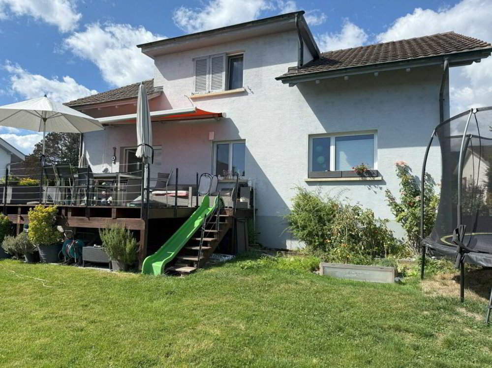 Maison 5 pièces à acheter à Sutz - image 1/13
