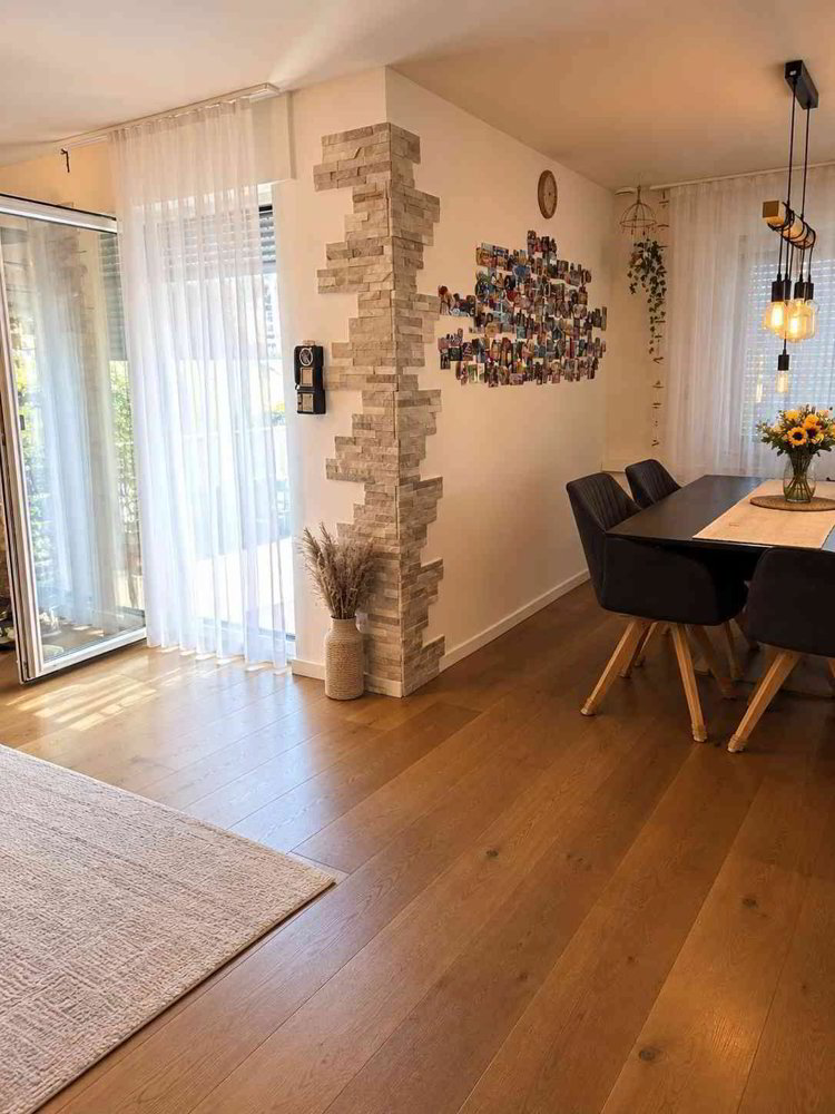 4 rooms Apartment to buy in Romanshorn - image 1/8