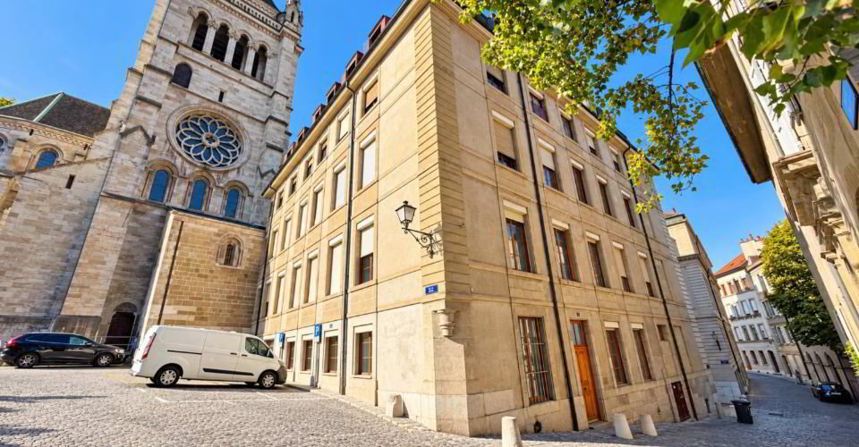 Bureau & Commerce null pièces à louer à Genève - image 1/11