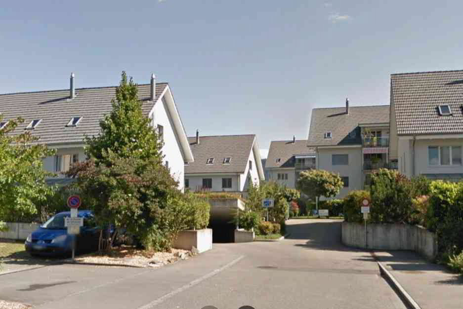 null rooms Car park, garage for rent in Thun - image 1/1