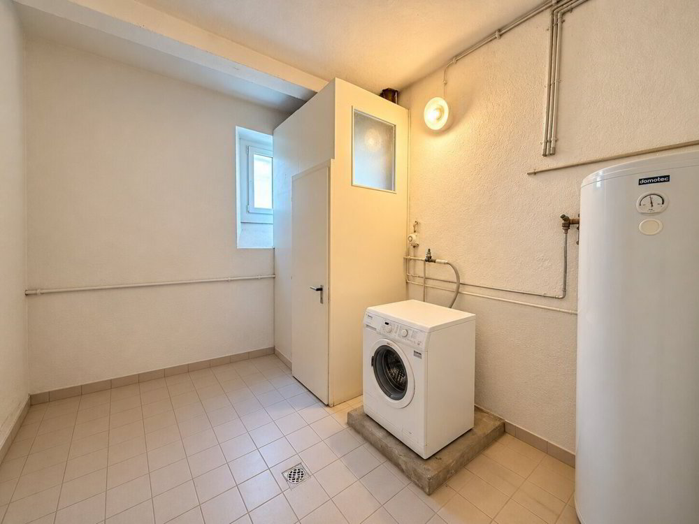 9 rooms House to buy in Grandfontaine - image 1/13