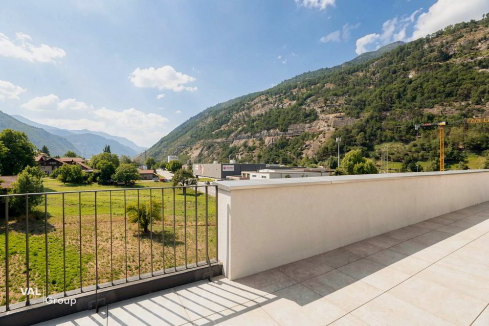null rooms House to buy in Brig - image 1/11