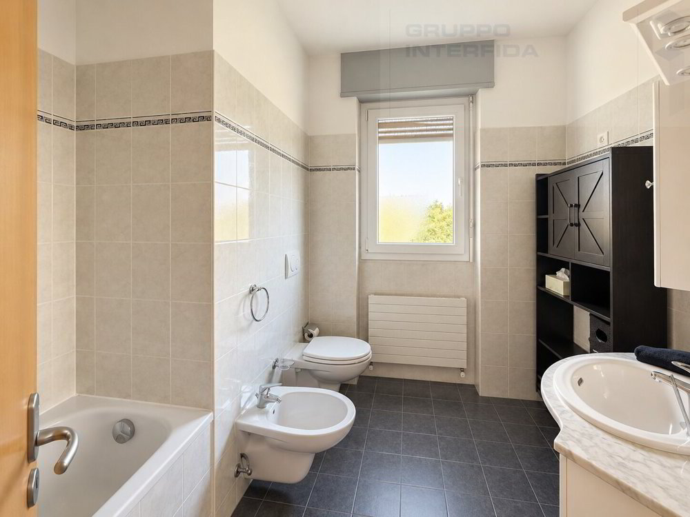 4.5 rooms Apartment for rent in Chiasso - image 1/9