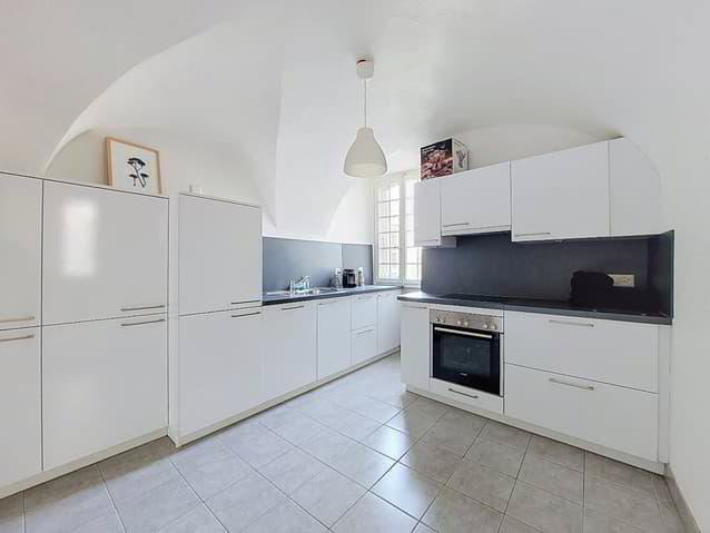 Casa di 20 locali in vendita a Sion - immagine 1/13