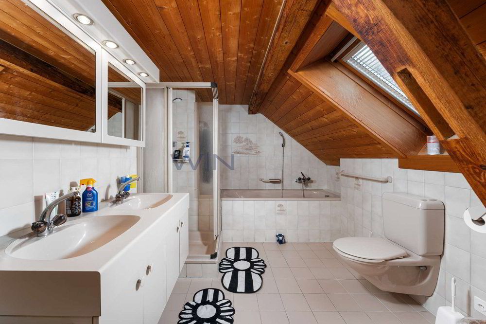 Maison 7 pièces à acheter à Attiswil - image 1/9