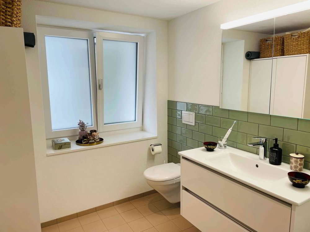 2.5 Zimmer Wohnung zu vermieten in Glarus - Bild 1/8