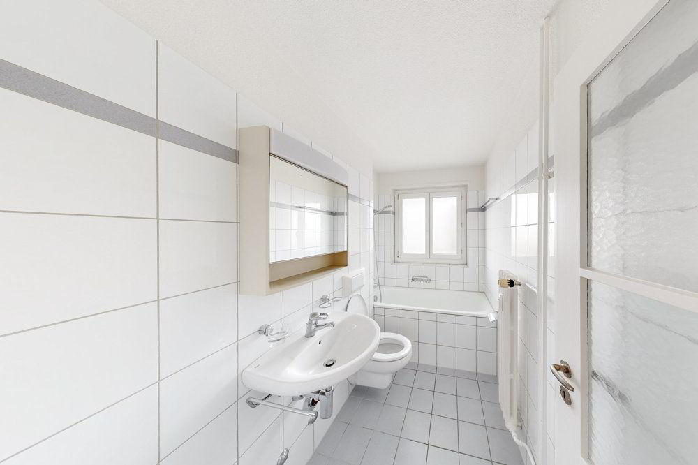 3 rooms Apartment for rent in Zürich - image 1/4