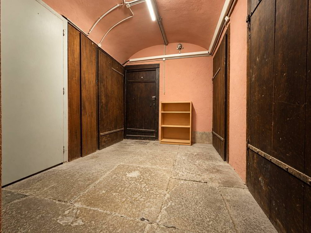 null rooms Office & Commercial to buy in Ste-Croix - image 1/13