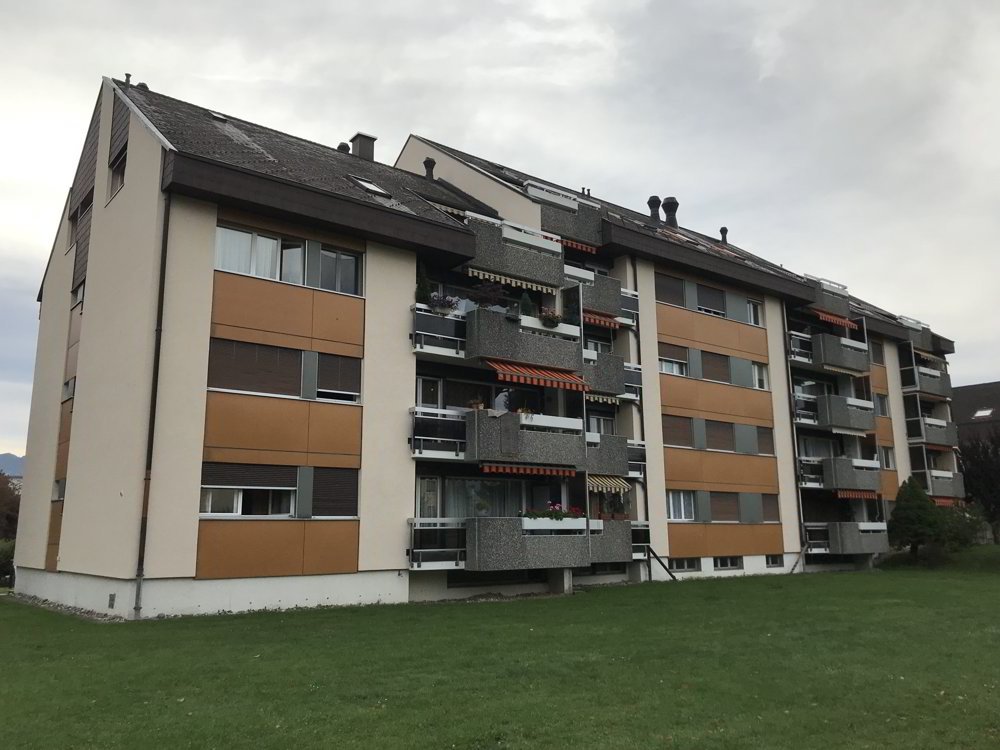 null rooms Car park, garage for rent in Bulle - image 1/1