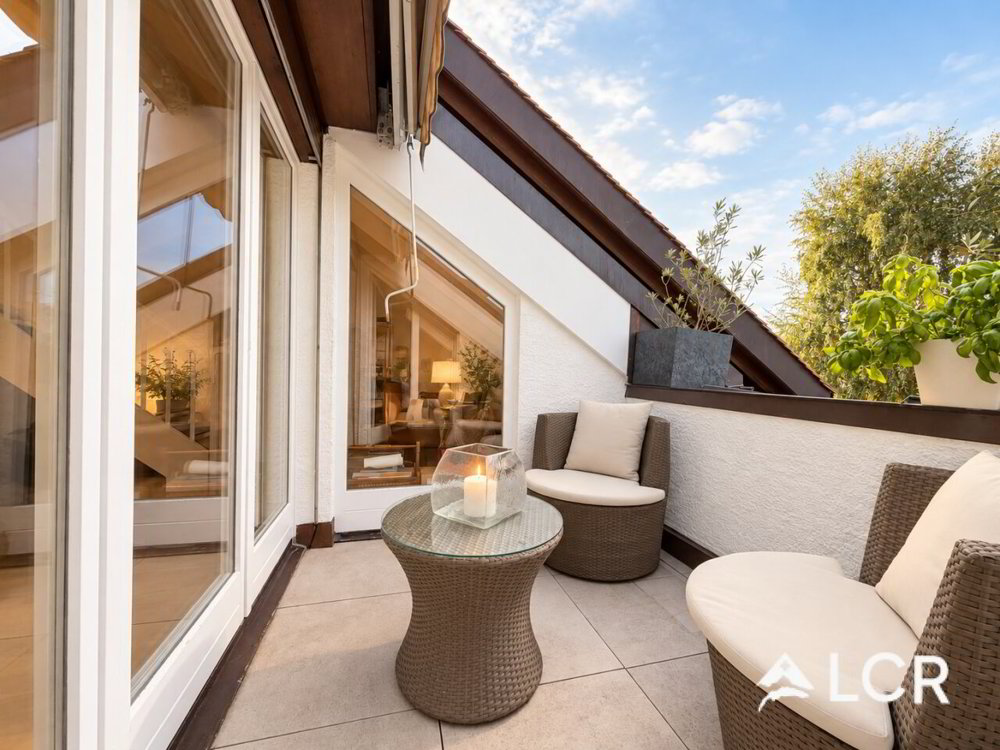 5 rooms Apartment to buy in Eysins - image 1/13