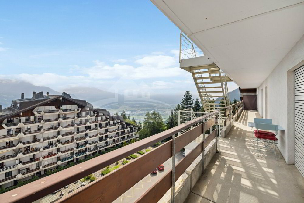 2 rooms Apartment to buy in Torgon - image 1/7