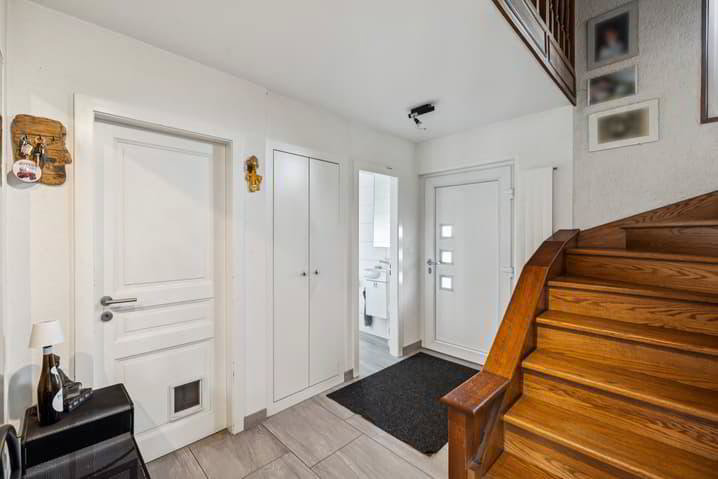 6.5 rooms House to buy in Collombey - image 1/13