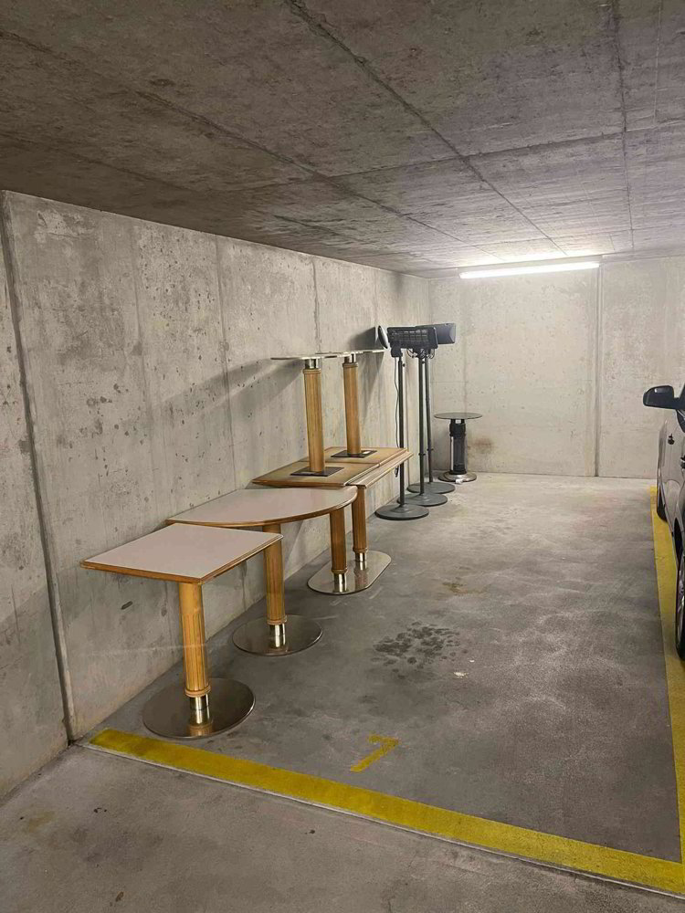 1 rooms Office & Commercial for rent in Niederurnen - image 1/4
