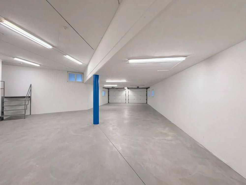 null rooms Office & Commercial for rent in Gross - image 1/5