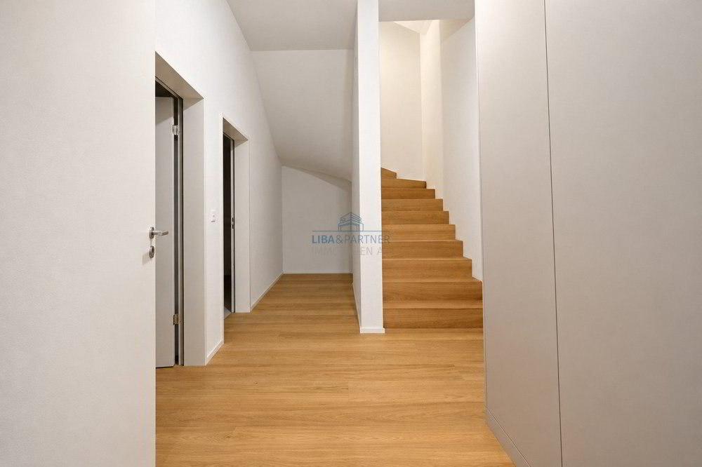 5 rooms House to buy in Pfeffingen - image 1/13