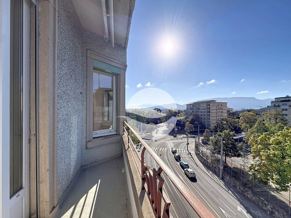 6 rooms Apartment for rent in Ginevra - image 1/10