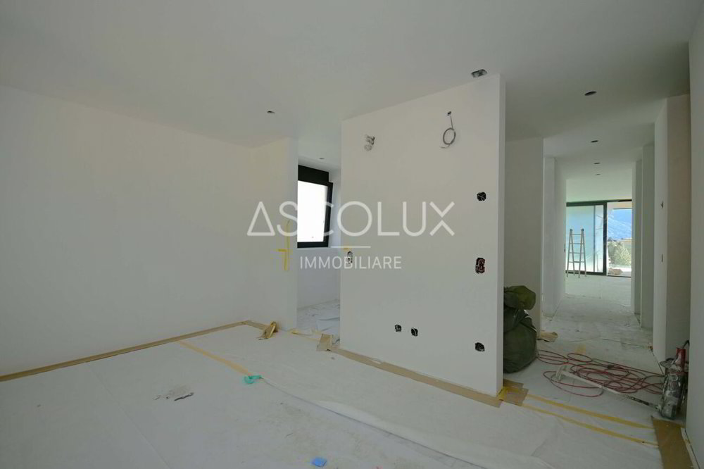 3 rooms Apartment to buy in Locarno - image 1/13