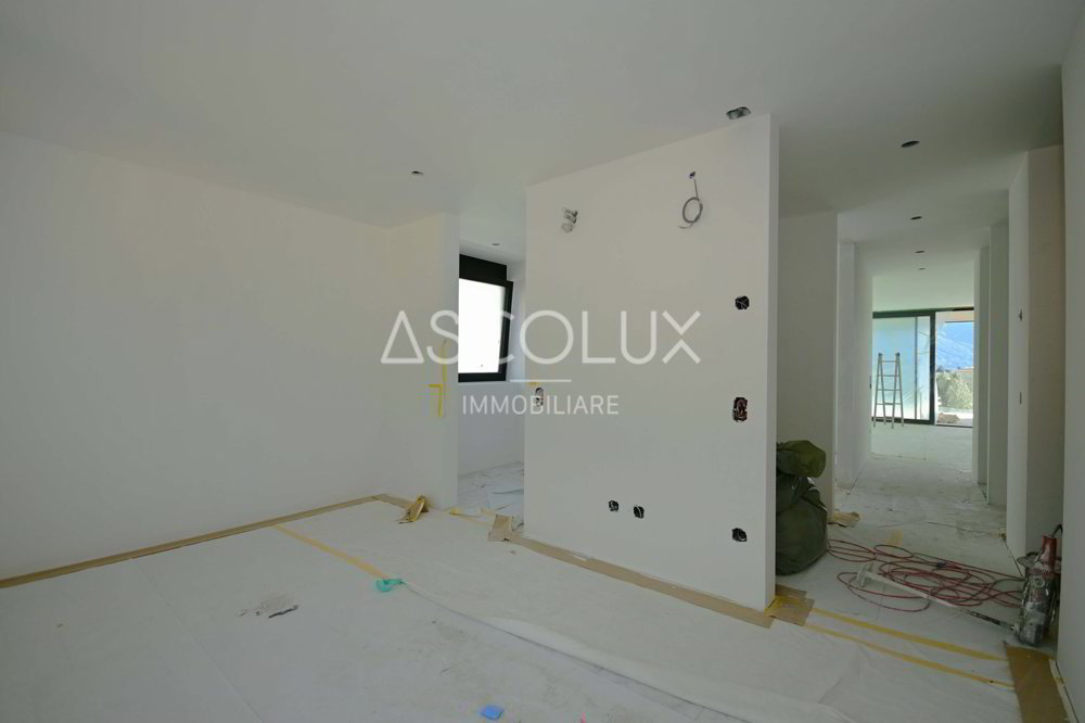 3.5 rooms Apartment to buy in Solduno - image 1/13