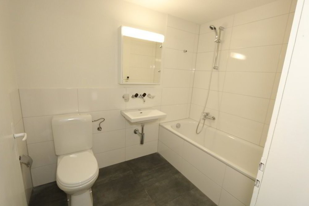 4 Zimmer Wohnung zu vermieten in Glaris - Bild 1/11