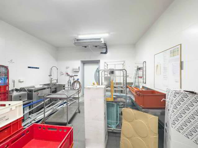 null rooms Office & Commercial for rent in Meyrin - image 1/9
