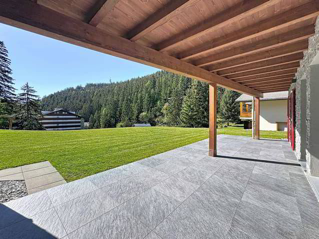 null rooms Office & Commercial to buy in Crans-Montana - image 1/13