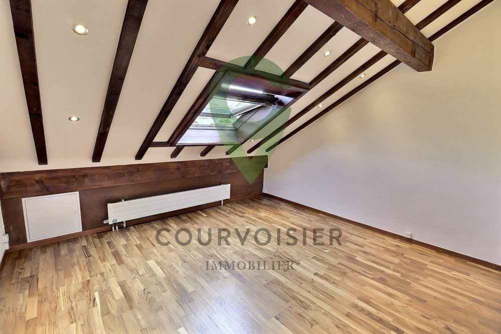 6 rooms Apartment to buy in Epalinges - image 1/13