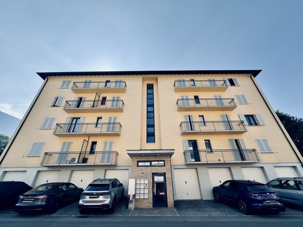 4.5 rooms Apartment to buy in Giubiasco - image 1/11