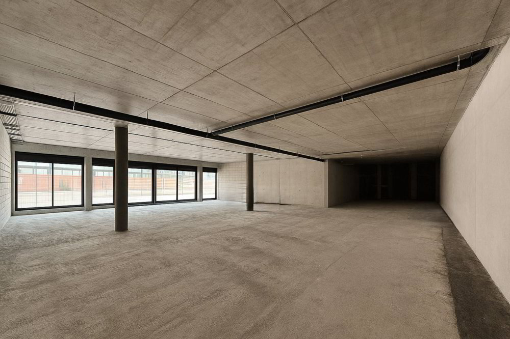 null rooms Office & Commercial for rent in La Chaux-de-Fonds - image 1/5
