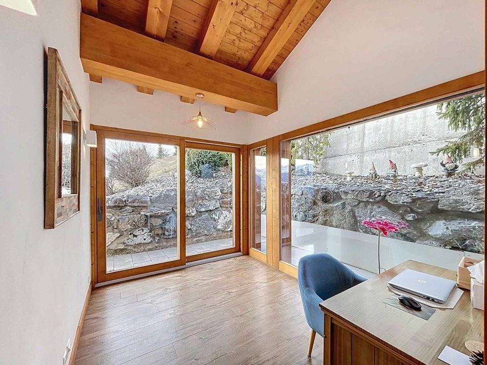 7 rooms House to buy in Crans-Montana - image 1/10