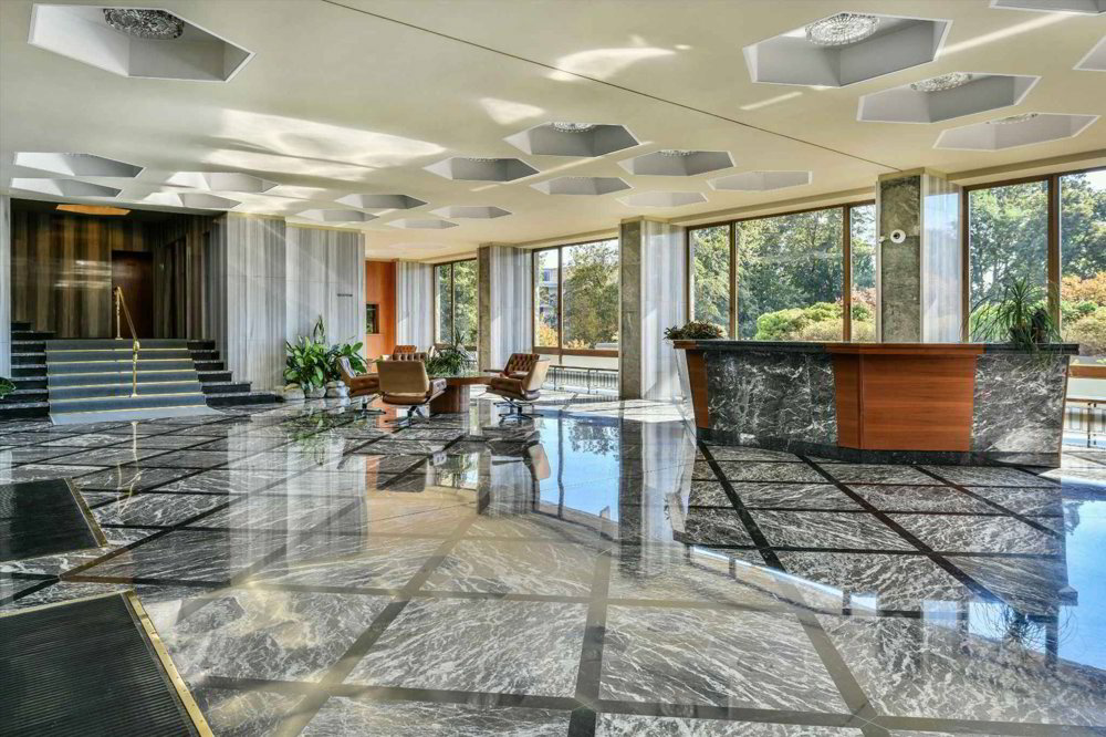 7 rooms Apartment to buy in Lausanne - image 1/13