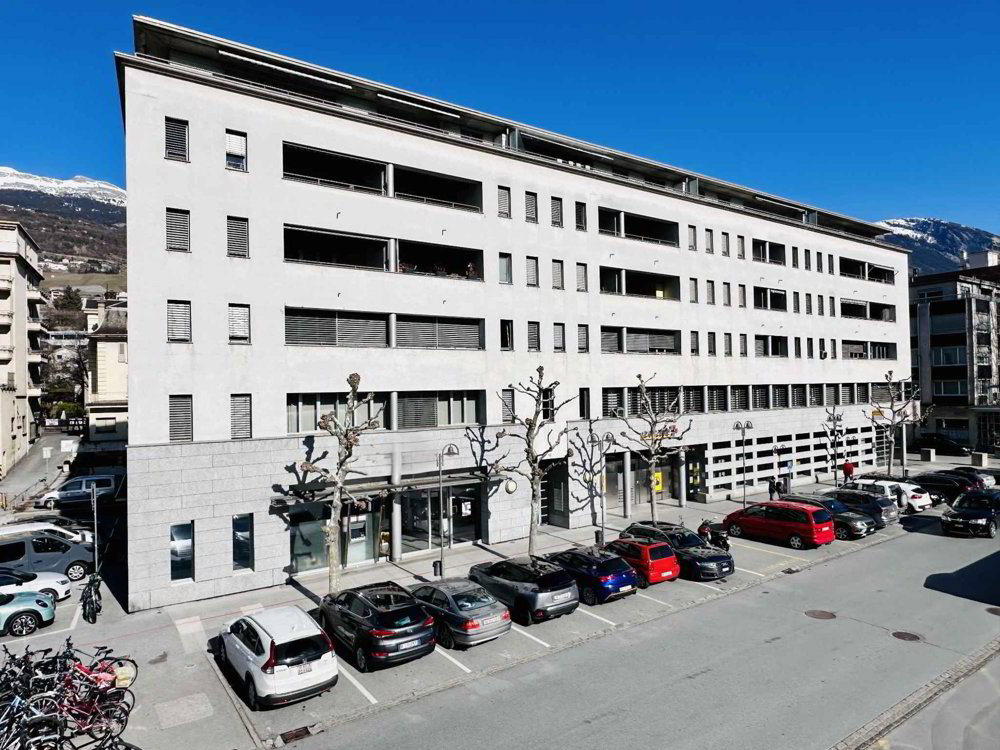null rooms Office & Commercial for rent in Sierre - image 1/5